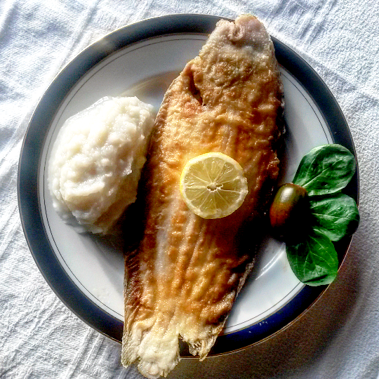 Sole meunière et purée de topinambour à l'huile de truffe blanche